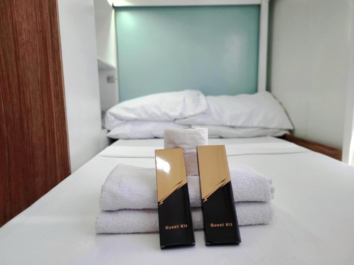 Plumera Condo Near Mactan Airport Studio With Balcony Bankal Exterior photo